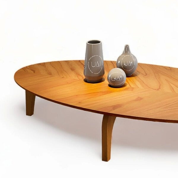 Mesa de Centro Oval Orgânica com Tampo em Marchetaria e Pés de Madeira Maciça
